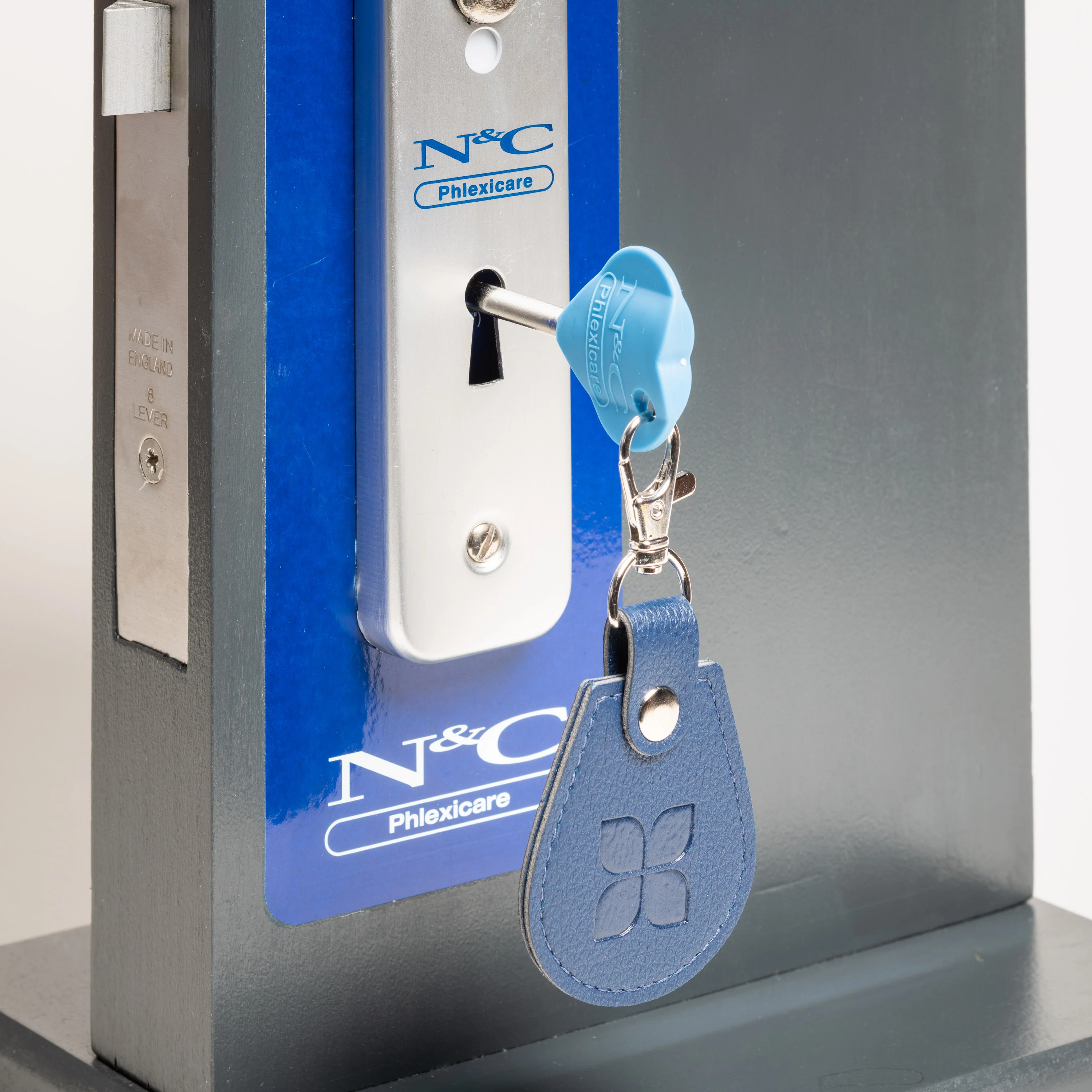 Recycled Bottles Keyring with Disabled Toilet RADAR Key in Navy - Image 6